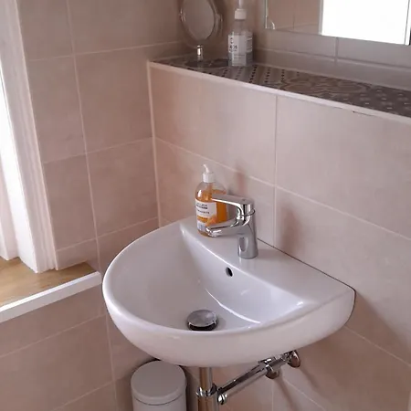 Pensionszimmer Melina Guest house Lubeck